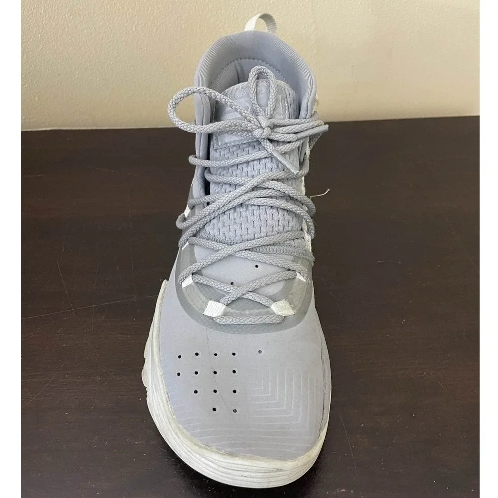 Under Armour Curry 0.5 Boys Basketball Shoes Mod Gray‎ White 3020424-101 Size 6Y